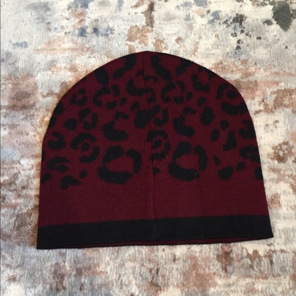 NWOT Roberto Cavalli Printed Wool Blend Beanie - Picture 3 of 3